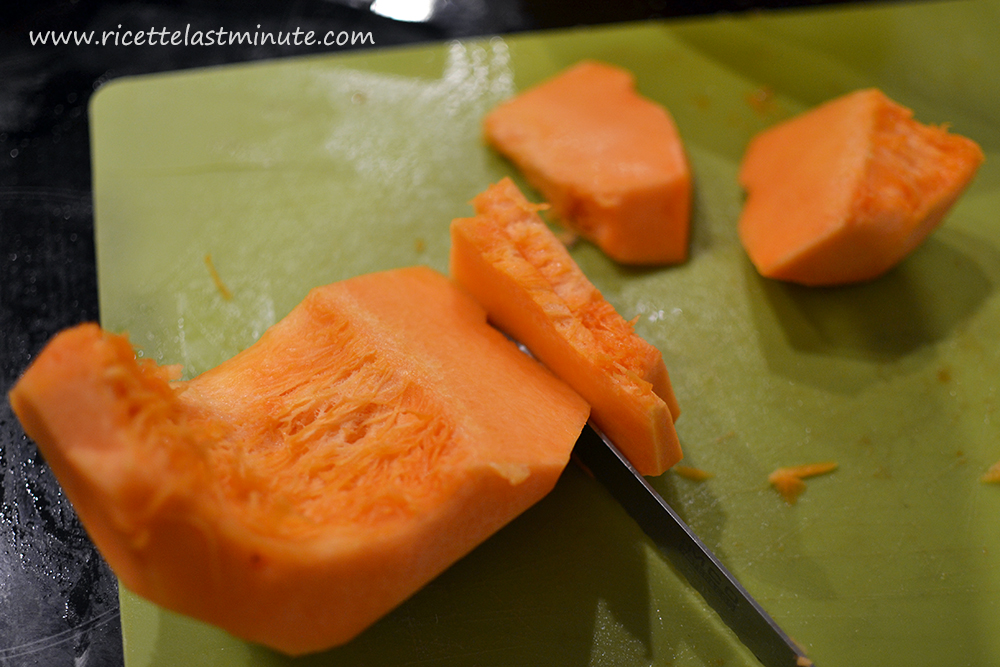 Peel clean pumpkin and cut into thin slices