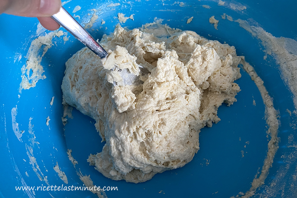 Creation of a coarse dough