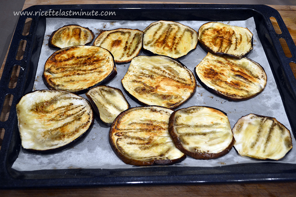 Ready-made aubergines fried in the oven