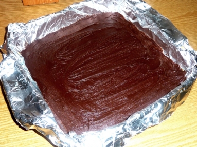 Cioccolato fuso utilizzato per la copertura della torta