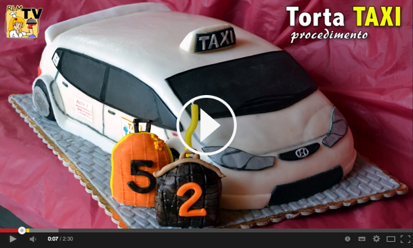 Una torta a forma di Taxi